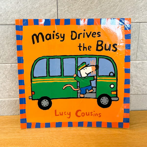 絵本「Maisy Drives the Bus」の写真